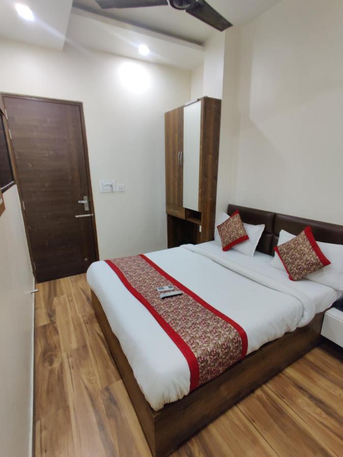 Hotel 56 - 200 Meter From Golden Temple Amritsar Exterior photo