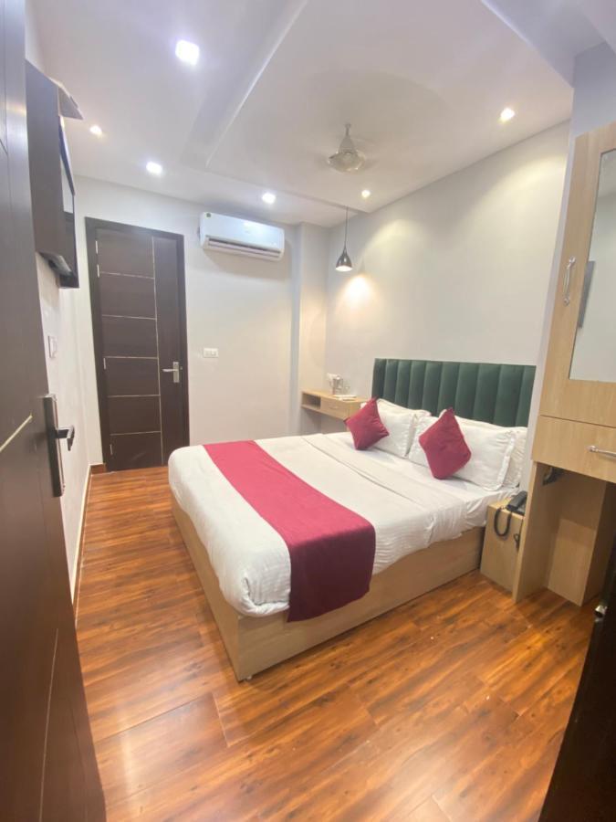 Hotel 56 - 200 Meter From Golden Temple Amritsar Exterior photo