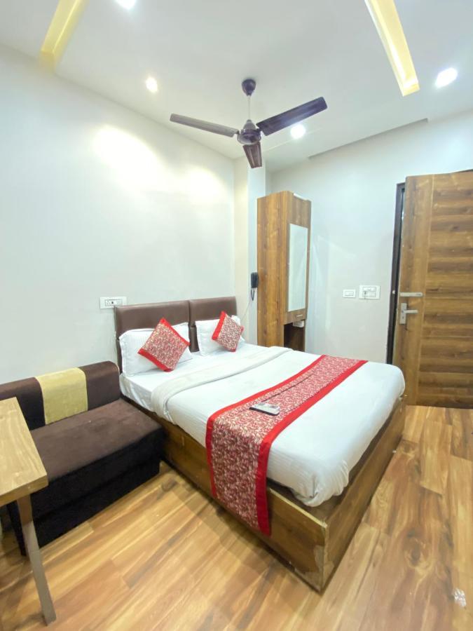 Hotel 56 - 200 Meter From Golden Temple Amritsar Exterior photo