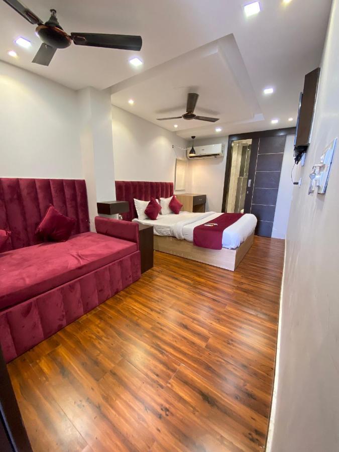 Hotel 56 - 200 Meter From Golden Temple Amritsar Exterior photo