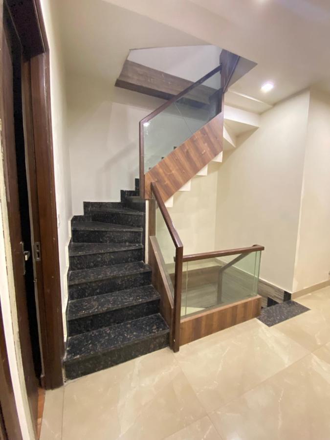 Hotel 56 - 200 Meter From Golden Temple Amritsar Exterior photo
