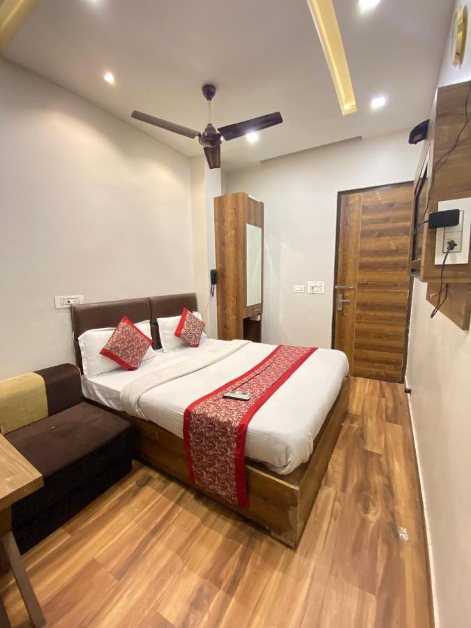 Hotel 56 - 200 Meter From Golden Temple Amritsar Exterior photo